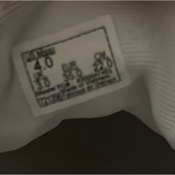 White vans - Picture 7 of 7